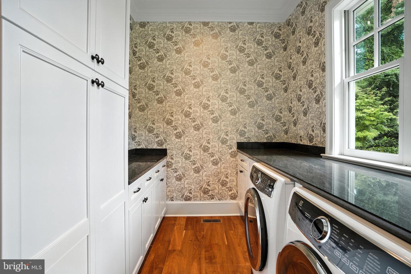 10603 CREAMCUP LN, GREAT FALLS, Virginia 22066, 5 Bedrooms Bedrooms, ,5 BathroomsBathrooms,Residential,For sale,10603 CREAMCUP LN,VAFX2262280 MLS # VAFX2262280