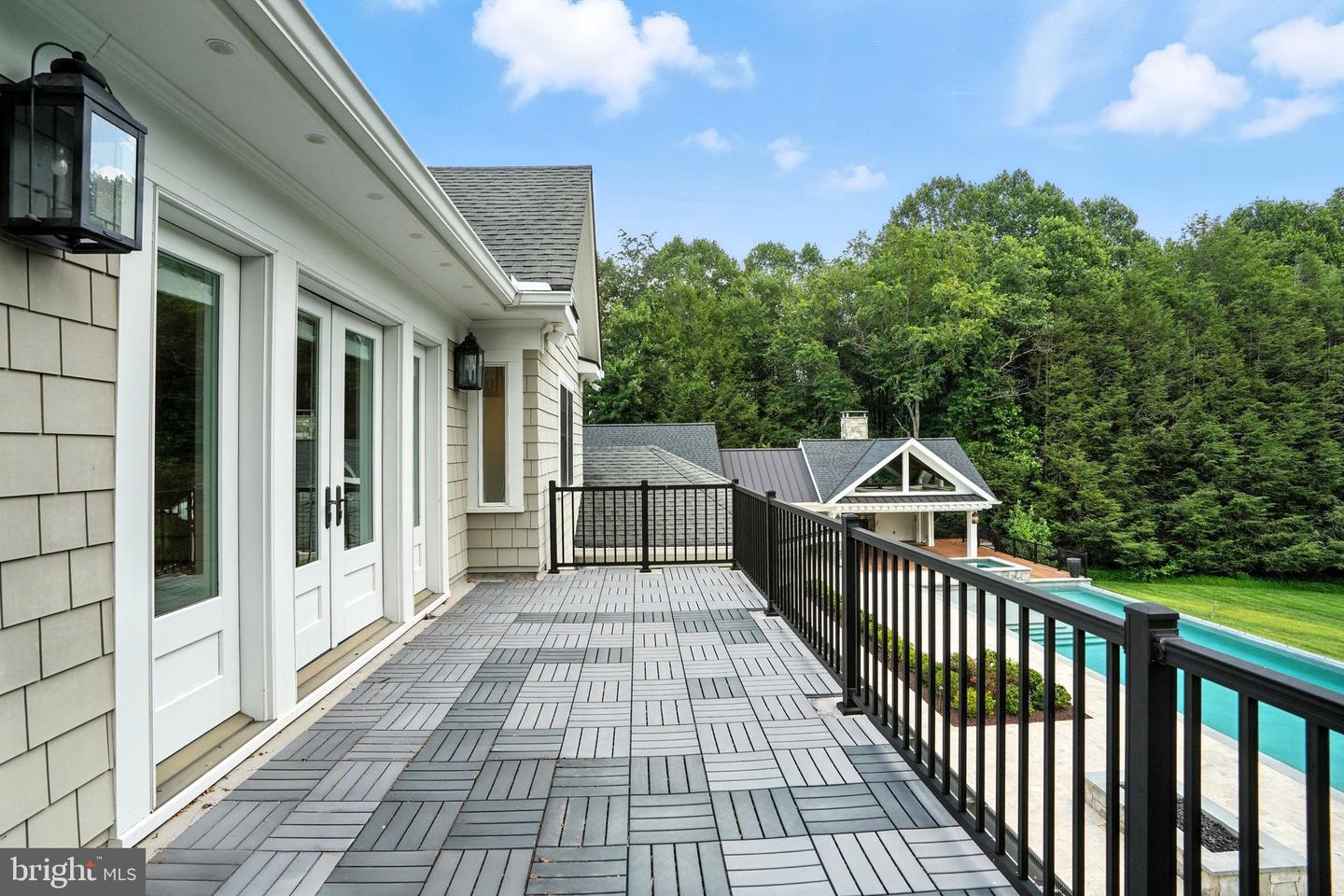 10603 CREAMCUP LN, GREAT FALLS, Virginia 22066, 5 Bedrooms Bedrooms, ,5 BathroomsBathrooms,Residential,For sale,10603 CREAMCUP LN,VAFX2262280 MLS # VAFX2262280