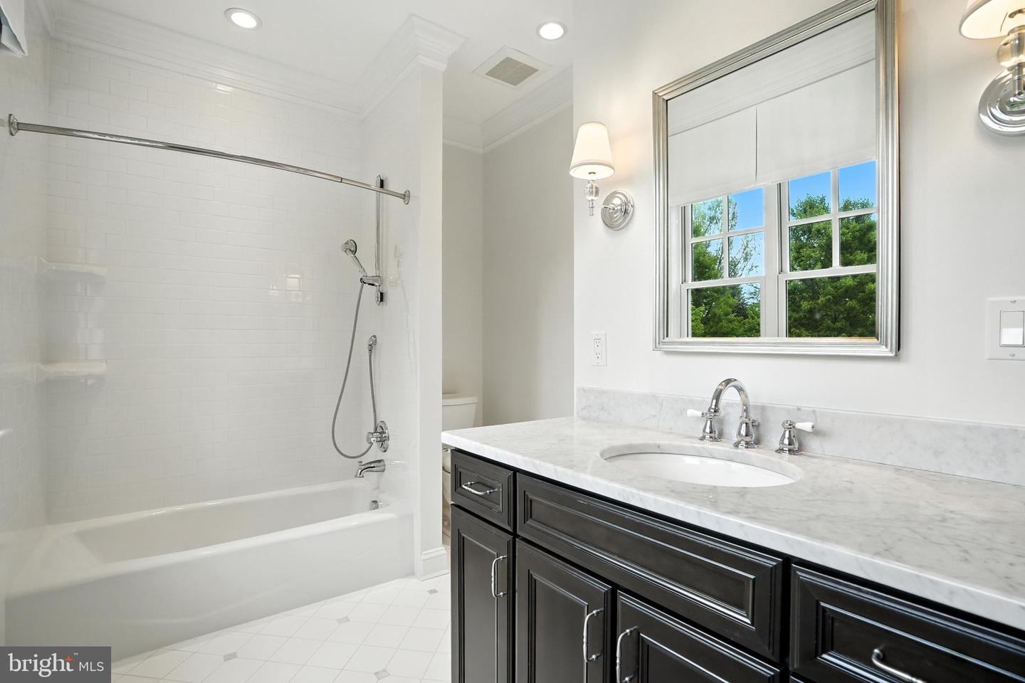 10603 CREAMCUP LN, GREAT FALLS, Virginia 22066, 5 Bedrooms Bedrooms, ,5 BathroomsBathrooms,Residential,For sale,10603 CREAMCUP LN,VAFX2262280 MLS # VAFX2262280