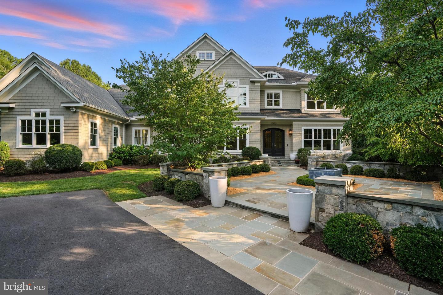 10603 CREAMCUP LN, GREAT FALLS, Virginia 22066, 5 Bedrooms Bedrooms, ,5 BathroomsBathrooms,Residential,For sale,10603 CREAMCUP LN,VAFX2262280 MLS # VAFX2262280