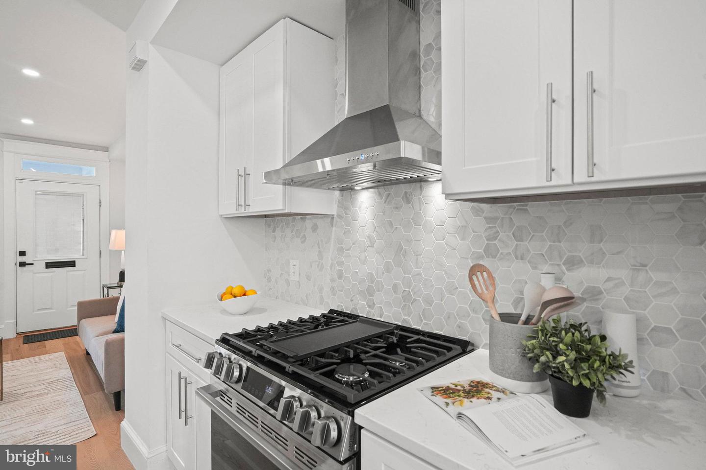 5220 5TH ST NW, WASHINGTON, District Of Columbia 20011, 3 Bedrooms Bedrooms, ,3 BathroomsBathrooms,Residential,For sale,5220 5TH ST NW,DCDC2216000 MLS # DCDC2216000