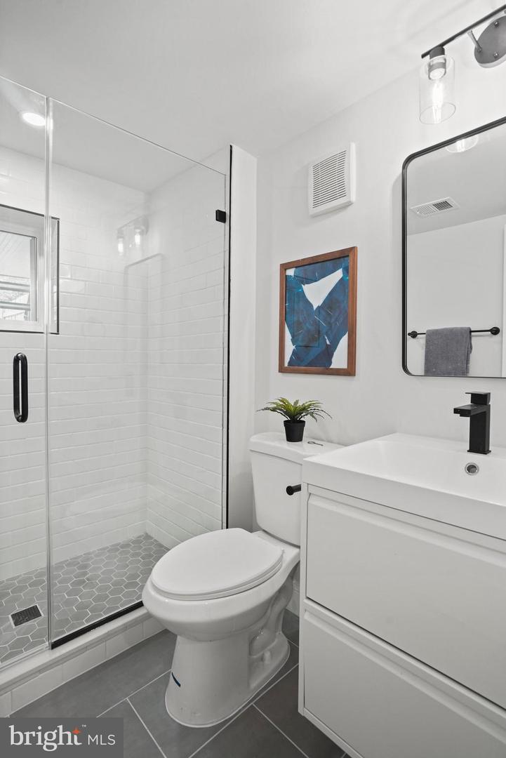 5220 5TH ST NW, WASHINGTON, District Of Columbia 20011, 3 Bedrooms Bedrooms, ,3 BathroomsBathrooms,Residential,For sale,5220 5TH ST NW,DCDC2216000 MLS # DCDC2216000