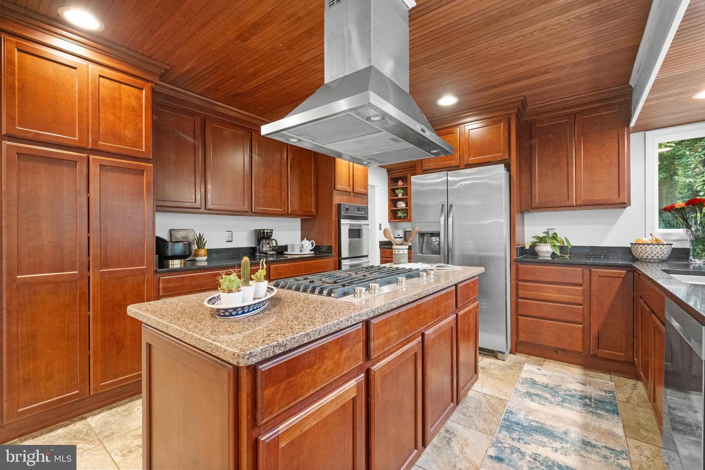 9462 WOODED GLEN AVE, BURKE, Virginia 22015, 5 Bedrooms Bedrooms, ,5 BathroomsBathrooms,Residential,For sale,9462 WOODED GLEN AVE,VAFX2262414 MLS # VAFX2262414