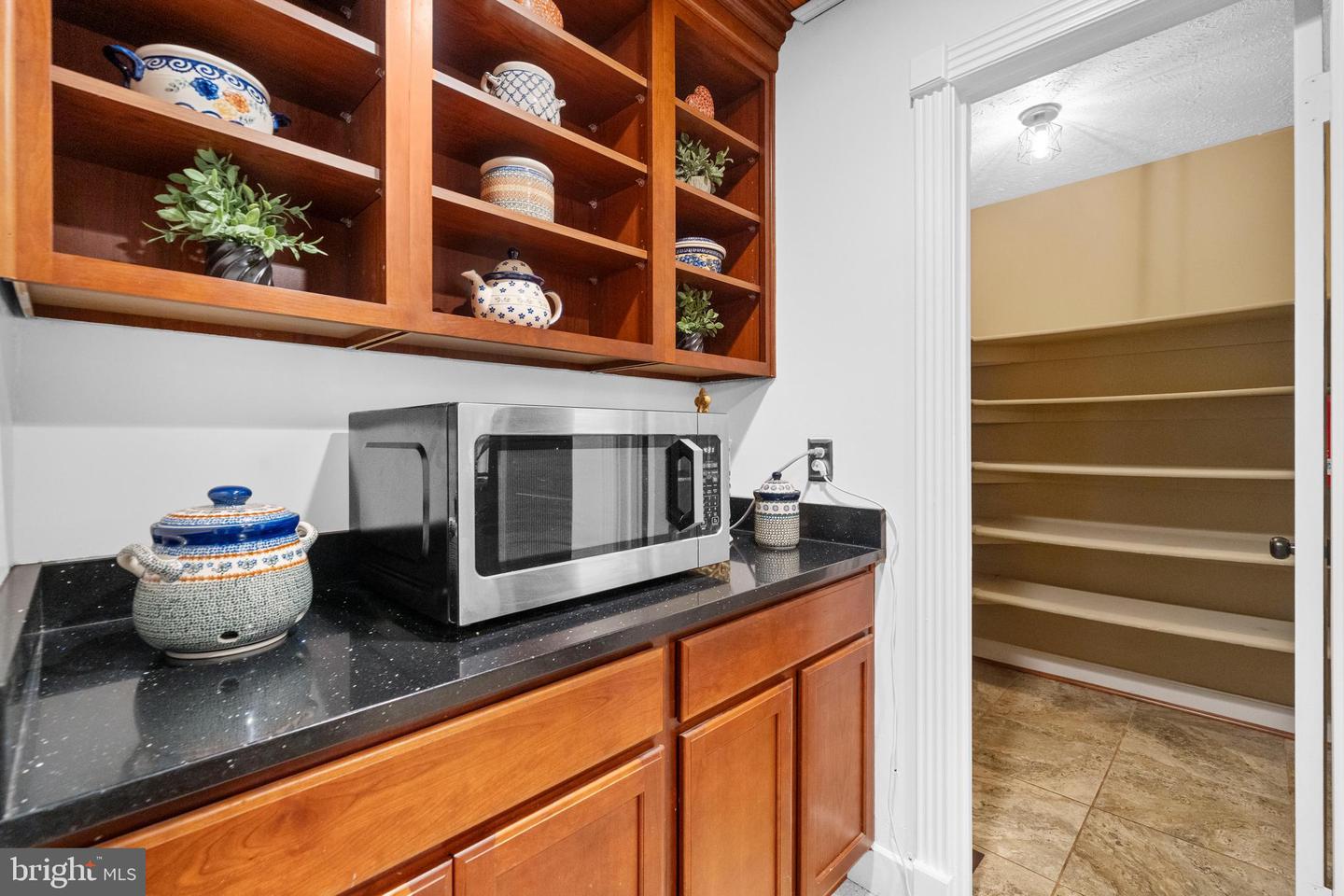 9462 WOODED GLEN AVE, BURKE, Virginia 22015, 5 Bedrooms Bedrooms, ,5 BathroomsBathrooms,Residential,For sale,9462 WOODED GLEN AVE,VAFX2262414 MLS # VAFX2262414