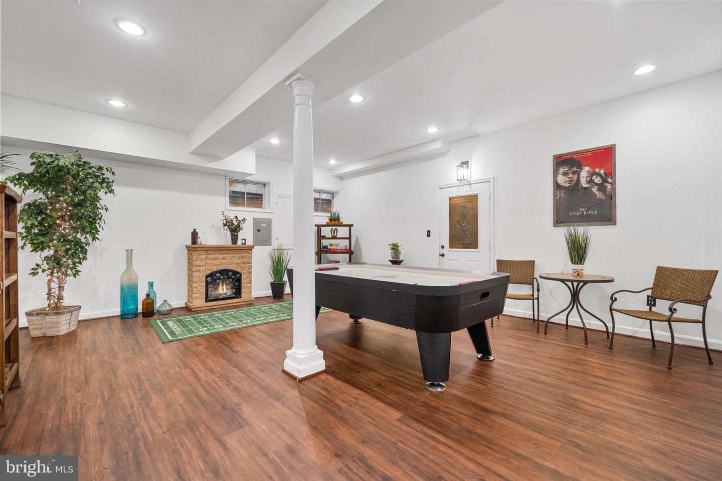 9462 WOODED GLEN AVE, BURKE, Virginia 22015, 5 Bedrooms Bedrooms, ,5 BathroomsBathrooms,Residential,For sale,9462 WOODED GLEN AVE,VAFX2262414 MLS # VAFX2262414