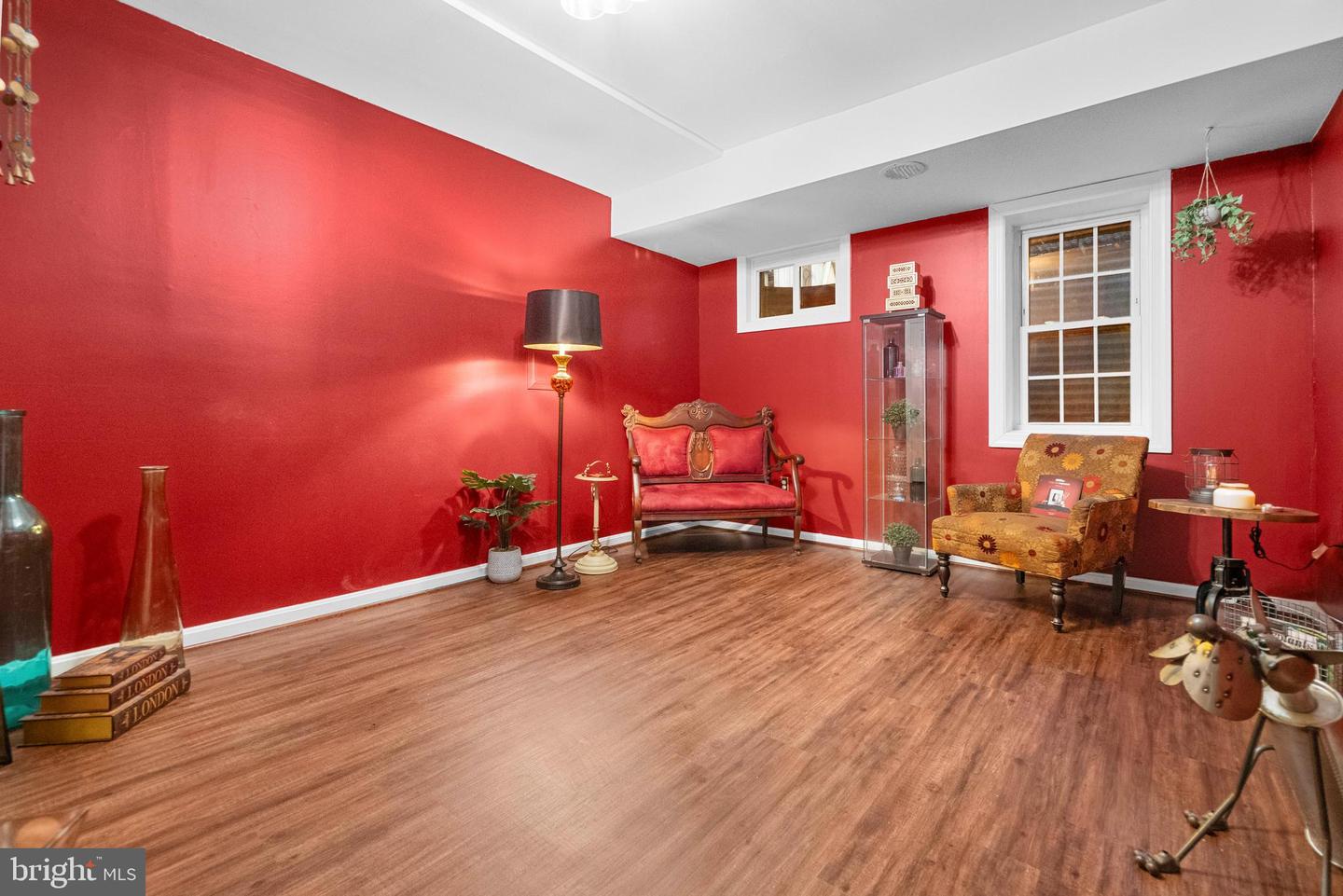 9462 WOODED GLEN AVE, BURKE, Virginia 22015, 5 Bedrooms Bedrooms, ,5 BathroomsBathrooms,Residential,For sale,9462 WOODED GLEN AVE,VAFX2262414 MLS # VAFX2262414