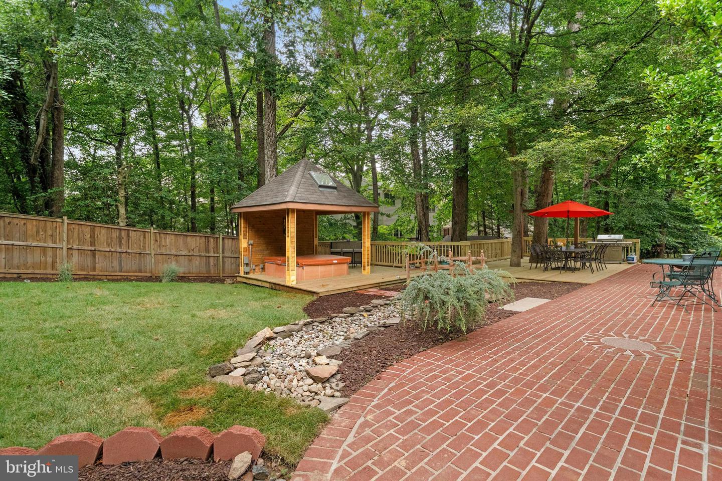 9462 WOODED GLEN AVE, BURKE, Virginia 22015, 5 Bedrooms Bedrooms, ,5 BathroomsBathrooms,Residential,For sale,9462 WOODED GLEN AVE,VAFX2262414 MLS # VAFX2262414