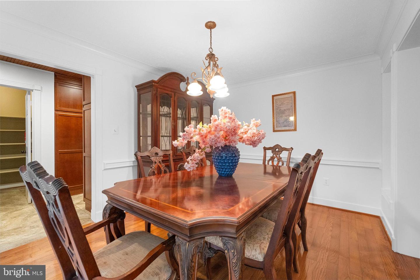 9462 WOODED GLEN AVE, BURKE, Virginia 22015, 5 Bedrooms Bedrooms, ,5 BathroomsBathrooms,Residential,For sale,9462 WOODED GLEN AVE,VAFX2262414 MLS # VAFX2262414