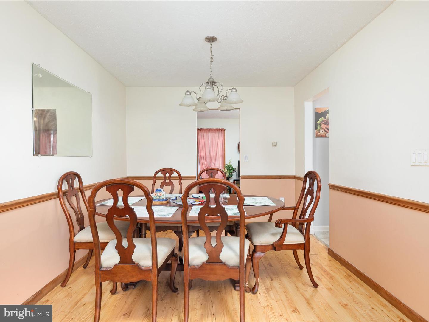 335 N MAIN STREET, TIMBERVILLE, Virginia 22853, 4 Bedrooms Bedrooms, ,1 BathroomBathrooms,Residential,For sale,335 N MAIN STREET,VARO2002510 MLS # VARO2002510