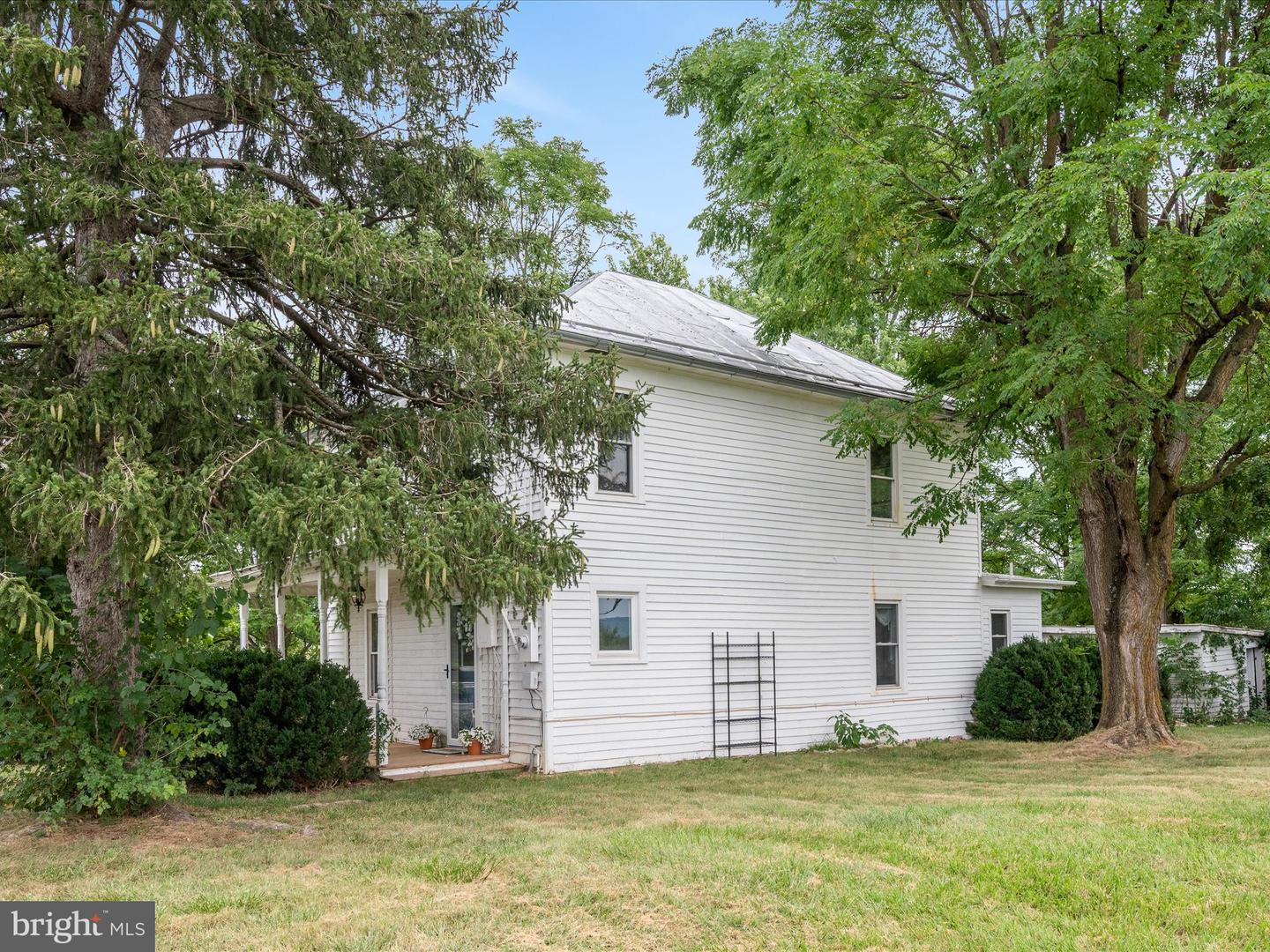 94 BETHEL CHURCH RD, EDINBURG, Virginia 22824, 3 Bedrooms Bedrooms, 9 Rooms Rooms,1 BathroomBathrooms,Residential,For sale,94 BETHEL CHURCH RD,VASH2012288 MLS # VASH2012288