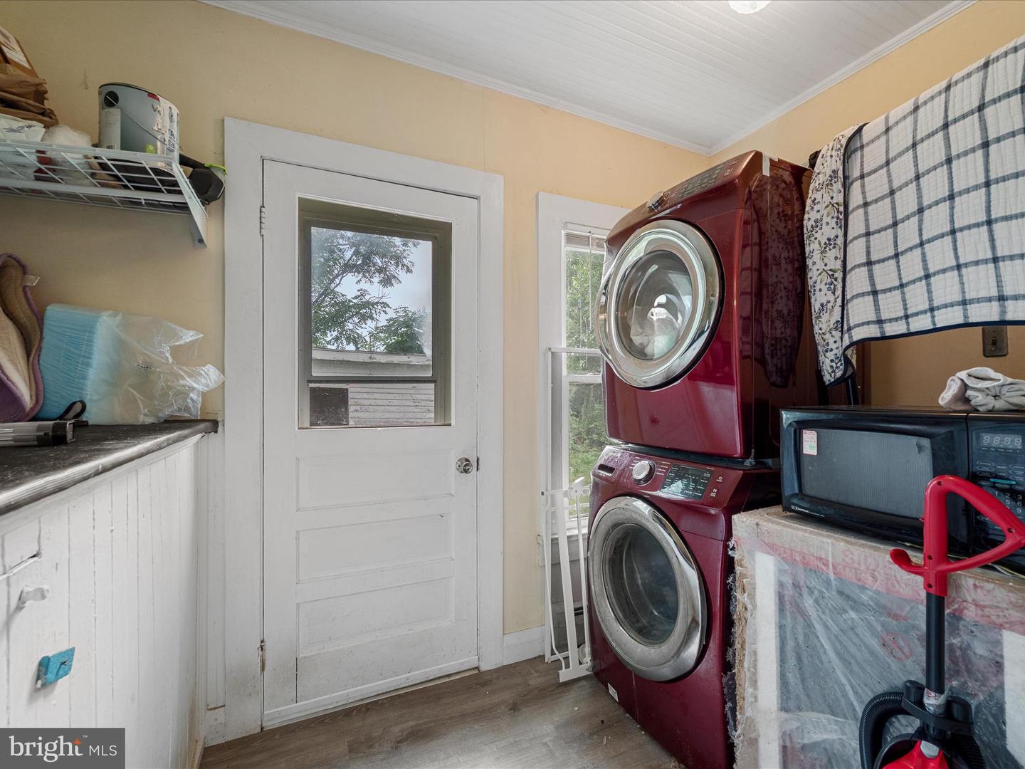 94 BETHEL CHURCH RD, EDINBURG, Virginia 22824, 3 Bedrooms Bedrooms, 9 Rooms Rooms,1 BathroomBathrooms,Residential,For sale,94 BETHEL CHURCH RD,VASH2012288 MLS # VASH2012288