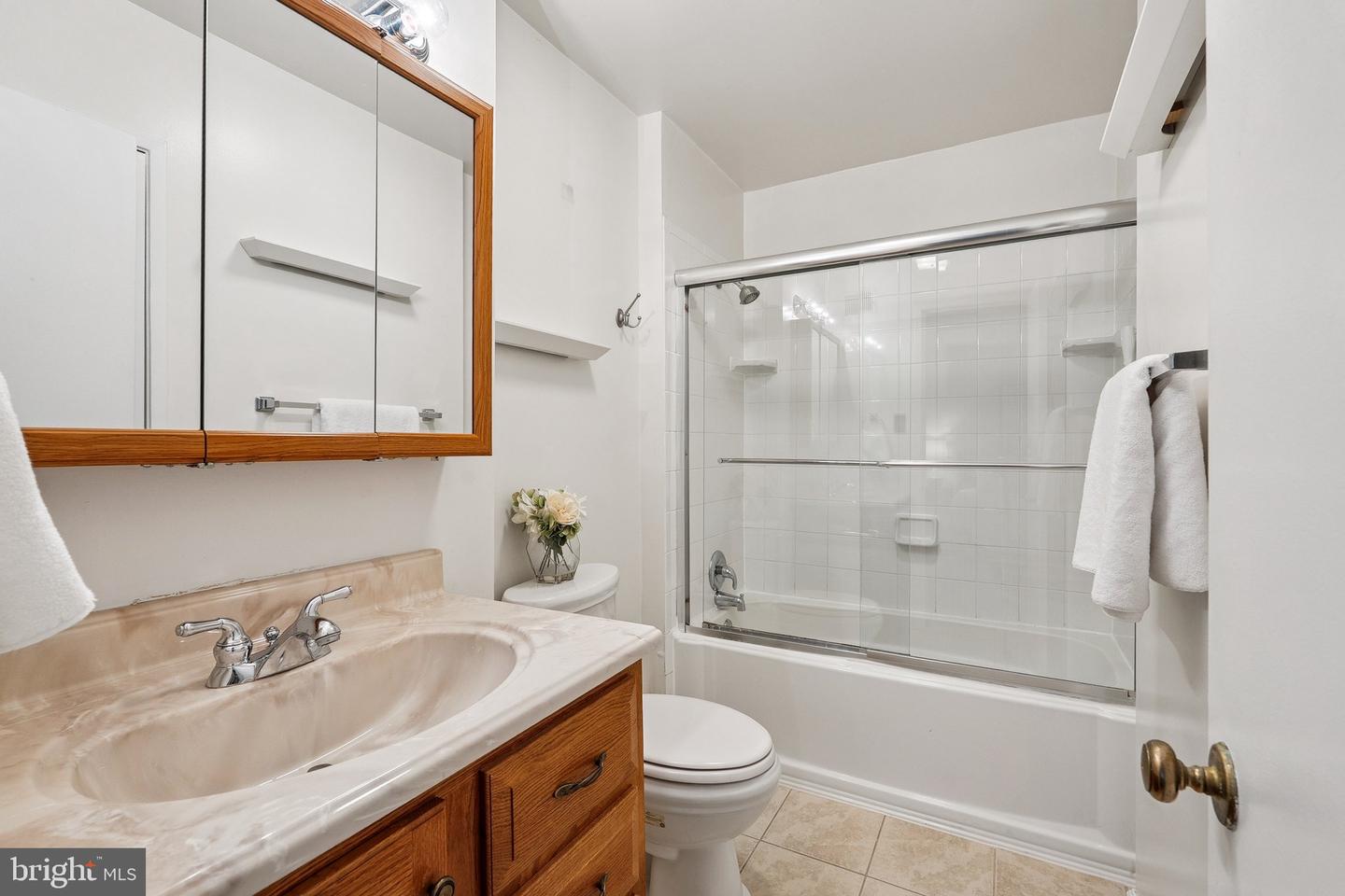 2343 GLADE BANK WAY, RESTON, Virginia 20191, 3 Bedrooms Bedrooms, ,2 BathroomsBathrooms,Residential,For sale,2343 GLADE BANK WAY,VAFX2262612 MLS # VAFX2262612
