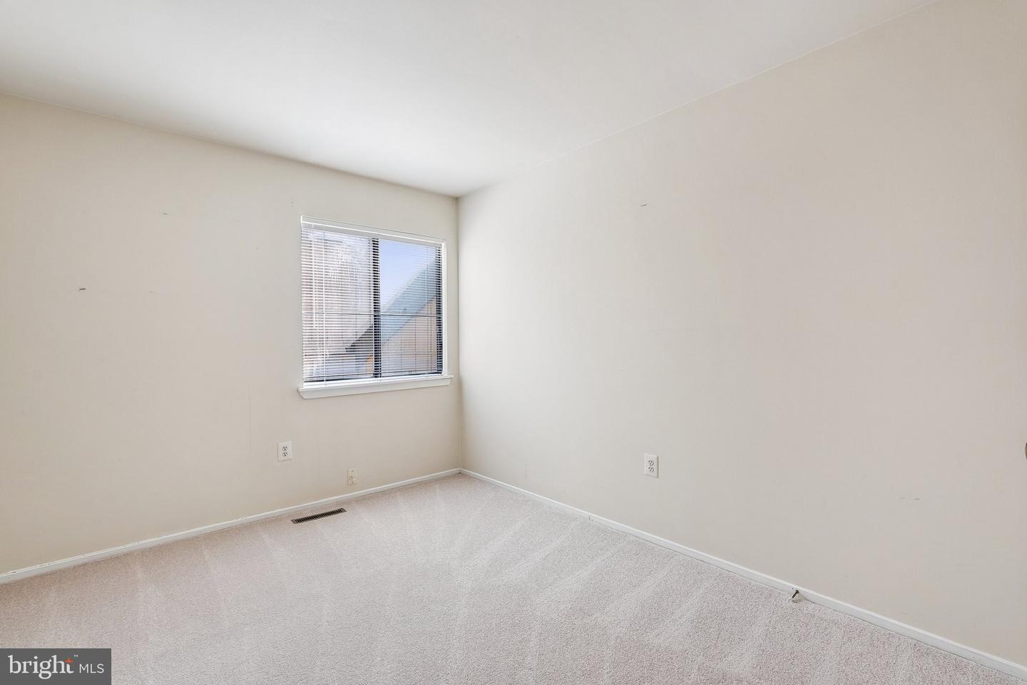 2343 GLADE BANK WAY, RESTON, Virginia 20191, 3 Bedrooms Bedrooms, ,2 BathroomsBathrooms,Residential,For sale,2343 GLADE BANK WAY,VAFX2262612 MLS # VAFX2262612