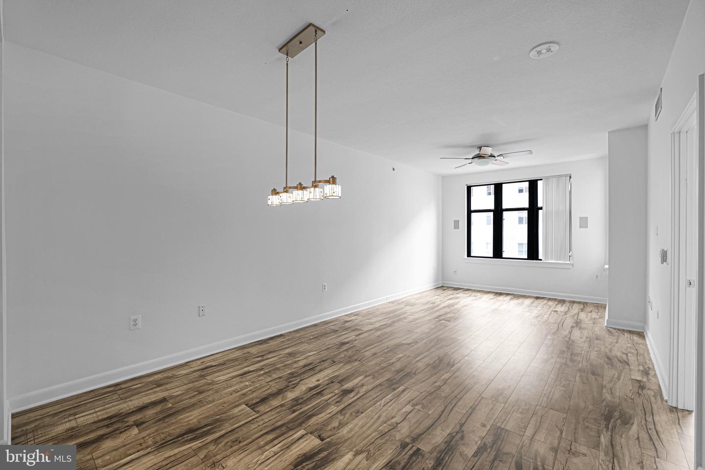 400 MASSACHUSETTS AVE NW #405, WASHINGTON, District Of Columbia 20001, 1 Bedroom Bedrooms, ,1 BathroomBathrooms,Residential,For sale,400 MASSACHUSETTS AVE NW #405,DCDC2216334 MLS # DCDC2216334