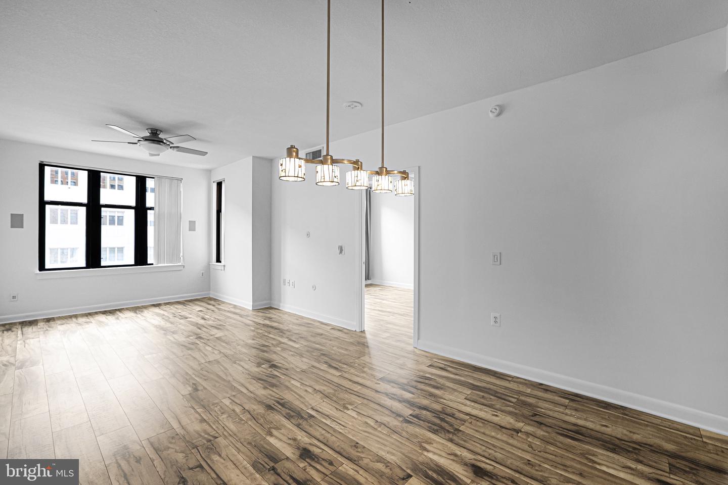 400 MASSACHUSETTS AVE NW #405, WASHINGTON, District Of Columbia 20001, 1 Bedroom Bedrooms, ,1 BathroomBathrooms,Residential,For sale,400 MASSACHUSETTS AVE NW #405,DCDC2216334 MLS # DCDC2216334