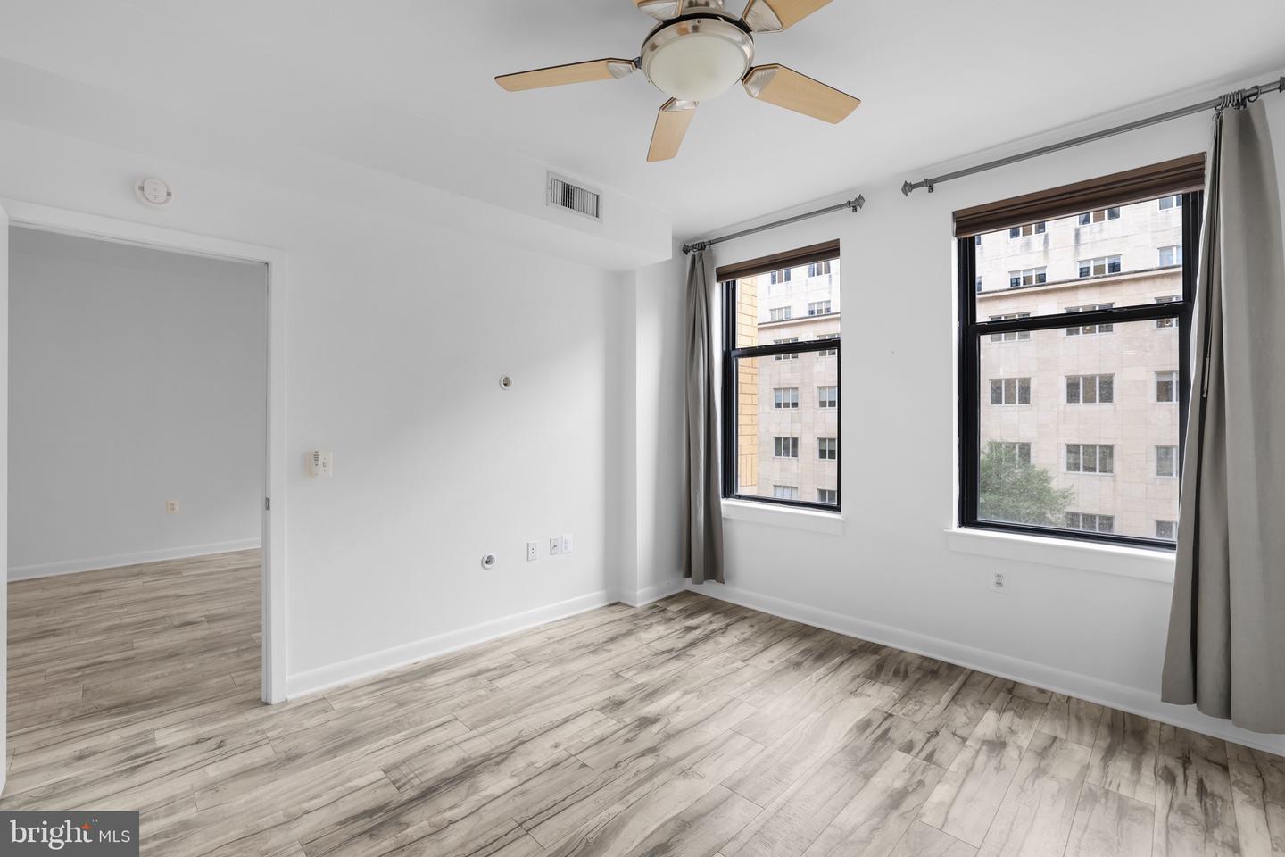 400 MASSACHUSETTS AVE NW #405, WASHINGTON, District Of Columbia 20001, 1 Bedroom Bedrooms, ,1 BathroomBathrooms,Residential,For sale,400 MASSACHUSETTS AVE NW #405,DCDC2216334 MLS # DCDC2216334