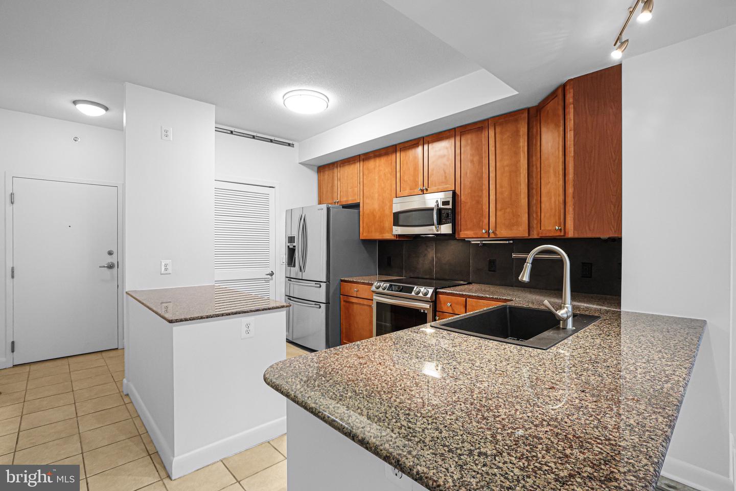 400 MASSACHUSETTS AVE NW #405, WASHINGTON, District Of Columbia 20001, 1 Bedroom Bedrooms, ,1 BathroomBathrooms,Residential,For sale,400 MASSACHUSETTS AVE NW #405,DCDC2216334 MLS # DCDC2216334
