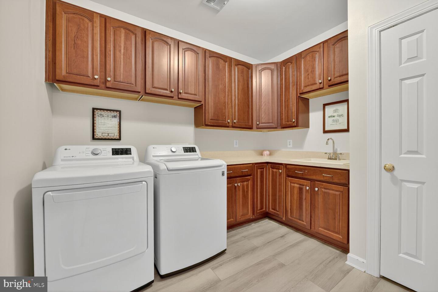 18334 BUCCANEER TER, LEESBURG, Virginia 20176, 4 Bedrooms Bedrooms, ,4 BathroomsBathrooms,Residential,For sale,18334 BUCCANEER TER,VALO2104972 MLS # VALO2104972
