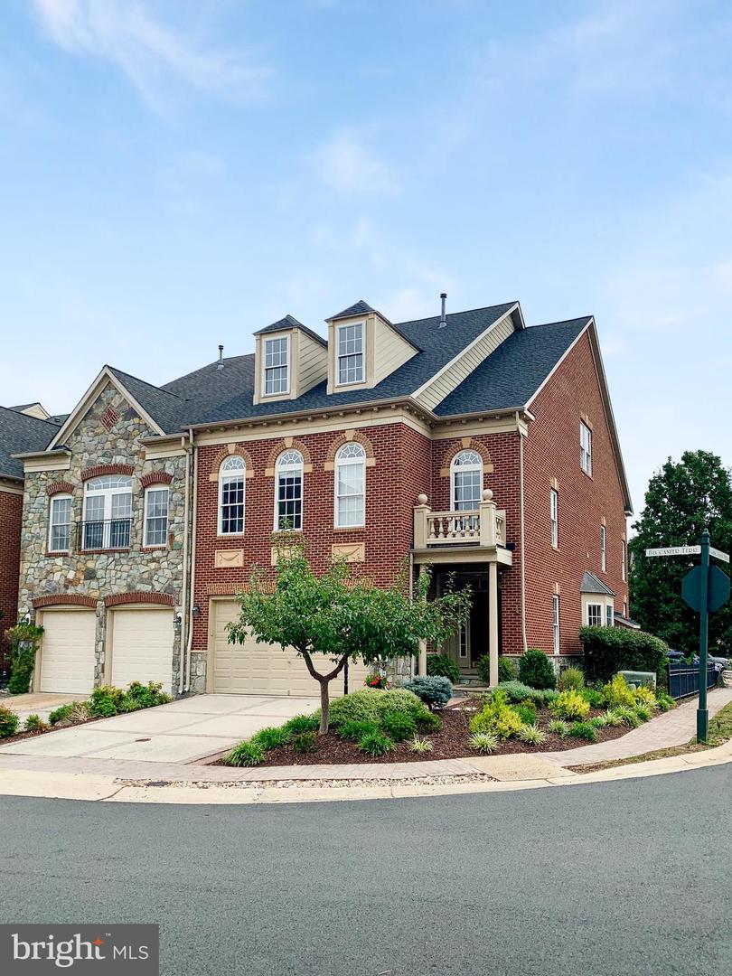 18334 BUCCANEER TER, LEESBURG, Virginia 20176, 4 Bedrooms Bedrooms, ,4 BathroomsBathrooms,Residential,For sale,18334 BUCCANEER TER,VALO2104972 MLS # VALO2104972