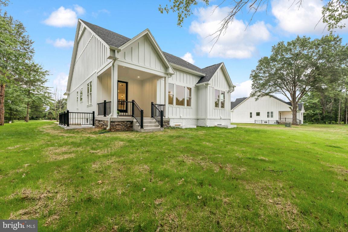 14073 BERRY HILL RD, ELKWOOD, Virginia 22718, 3 Bedrooms Bedrooms, 7 Rooms Rooms,3 BathroomsBathrooms,Residential,For sale,14073 BERRY HILL RD,VACU2011388 MLS # VACU2011388