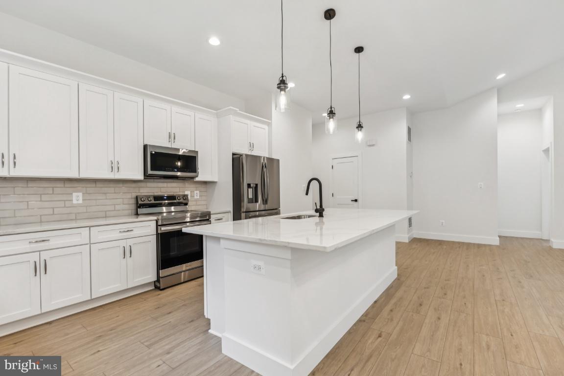 14073 BERRY HILL RD, ELKWOOD, Virginia 22718, 3 Bedrooms Bedrooms, 7 Rooms Rooms,3 BathroomsBathrooms,Residential,For sale,14073 BERRY HILL RD,VACU2011388 MLS # VACU2011388