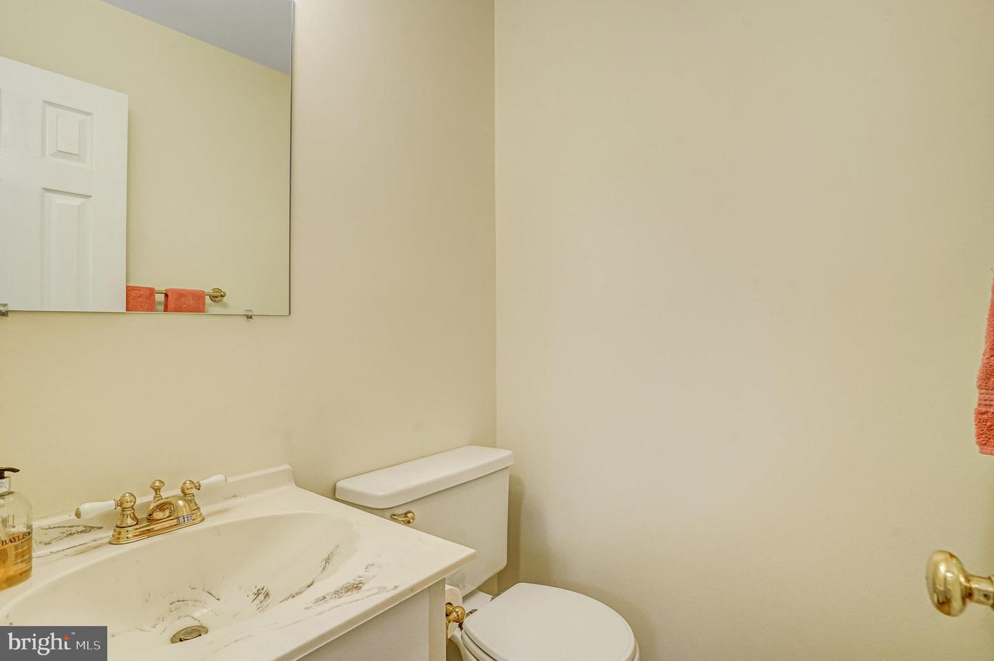 3968 WILCOXSON DR, FAIRFAX, Virginia 22031, 3 Bedrooms Bedrooms, ,2 BathroomsBathrooms,Residential,For sale,3968 WILCOXSON DR,VAFC2006852 MLS # VAFC2006852