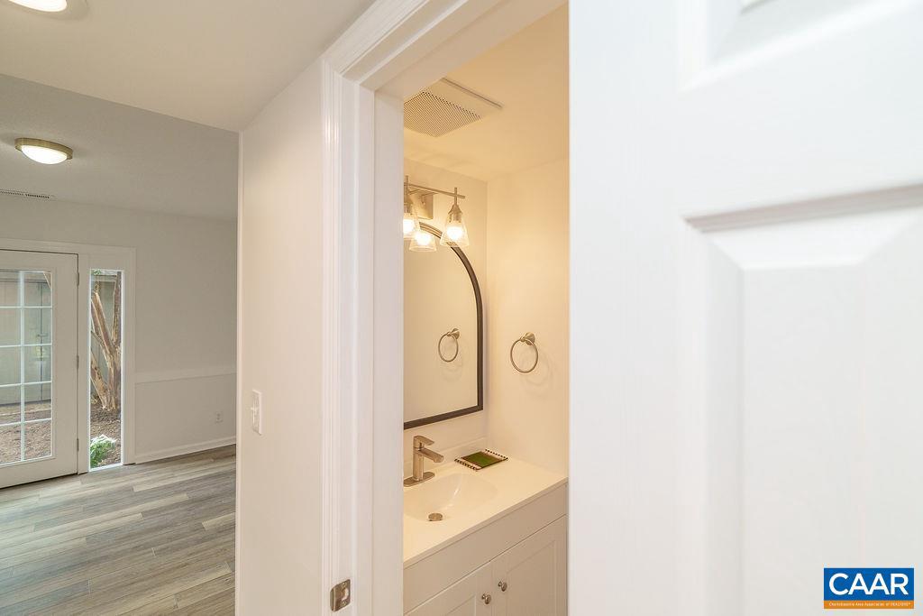 1 WOODLAKE DR, CHARLOTTESVILLE, Virginia 22901, 3 Bedrooms Bedrooms, ,1 BathroomBathrooms,Residential,For sale,1 WOODLAKE DR,668126 MLS # 668126