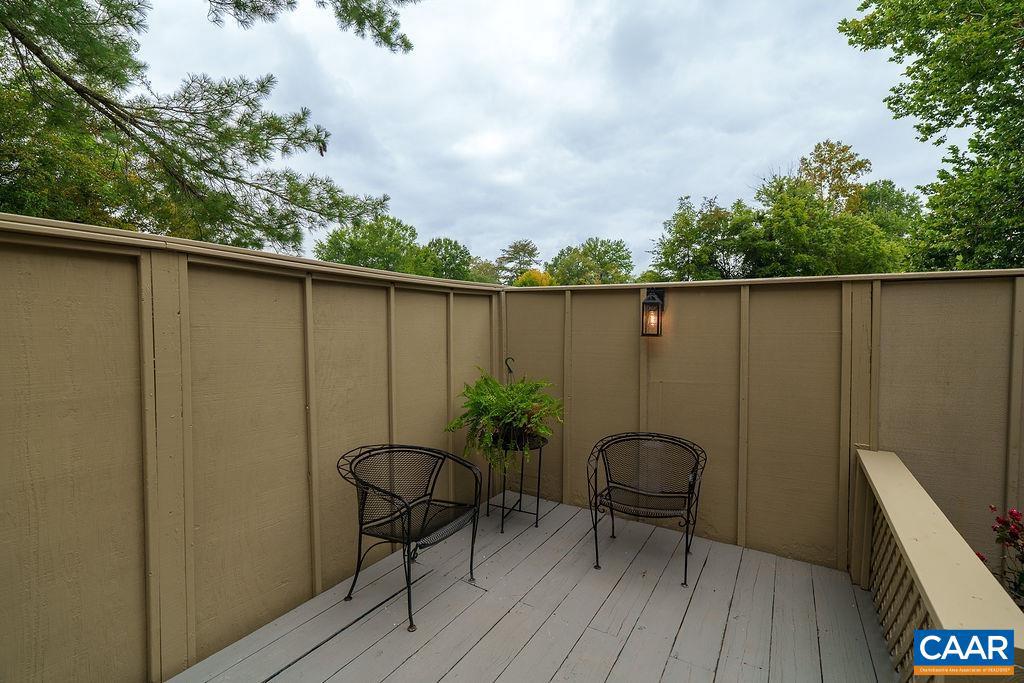 1 WOODLAKE DR, CHARLOTTESVILLE, Virginia 22901, 3 Bedrooms Bedrooms, ,1 BathroomBathrooms,Residential,For sale,1 WOODLAKE DR,668126 MLS # 668126