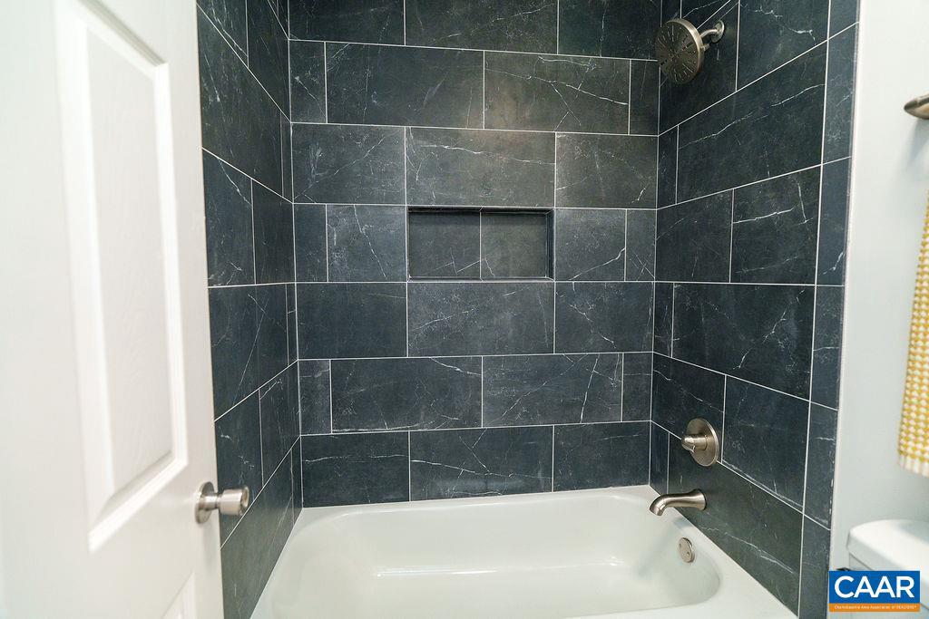 1 WOODLAKE DR, CHARLOTTESVILLE, Virginia 22901, 3 Bedrooms Bedrooms, ,1 BathroomBathrooms,Residential,For sale,1 WOODLAKE DR,668126 MLS # 668126
