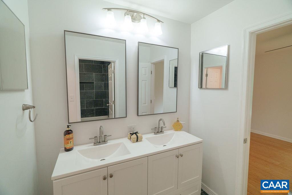 1 WOODLAKE DR, CHARLOTTESVILLE, Virginia 22901, 3 Bedrooms Bedrooms, ,1 BathroomBathrooms,Residential,For sale,1 WOODLAKE DR,668126 MLS # 668126
