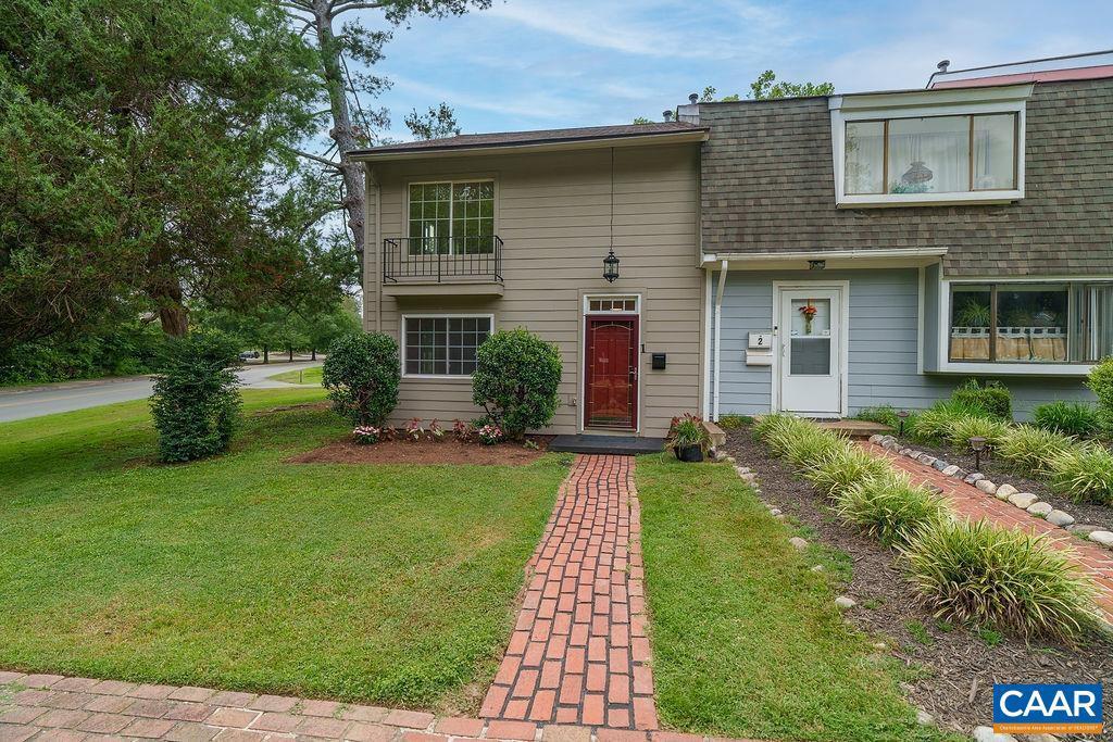 1 WOODLAKE DR, CHARLOTTESVILLE, Virginia 22901, 3 Bedrooms Bedrooms, ,1 BathroomBathrooms,Residential,For sale,1 WOODLAKE DR,668126 MLS # 668126