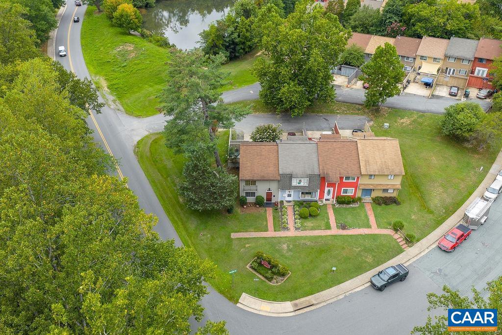 1 WOODLAKE DR, CHARLOTTESVILLE, Virginia 22901, 3 Bedrooms Bedrooms, ,1 BathroomBathrooms,Residential,For sale,1 WOODLAKE DR,668126 MLS # 668126