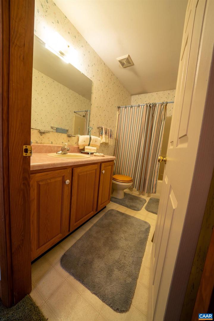 842 POINDEXTER RD, LOUISA, Virginia 23093, 3 Bedrooms Bedrooms, ,3 BathroomsBathrooms,Residential,For sale,842 POINDEXTER RD,668138 MLS # 668138