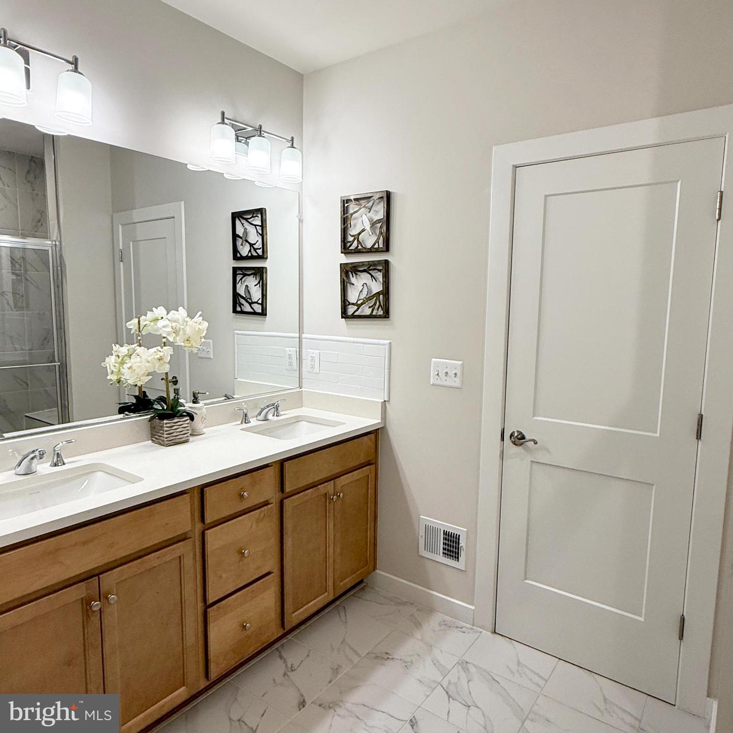 516 TASSITA LN, MANASSAS PARK, Virginia 20111, 2 Bedrooms Bedrooms, 5 Rooms Rooms,2 BathroomsBathrooms,Residential,For sale,516 TASSITA LN,VAMP2003258 MLS # VAMP2003258