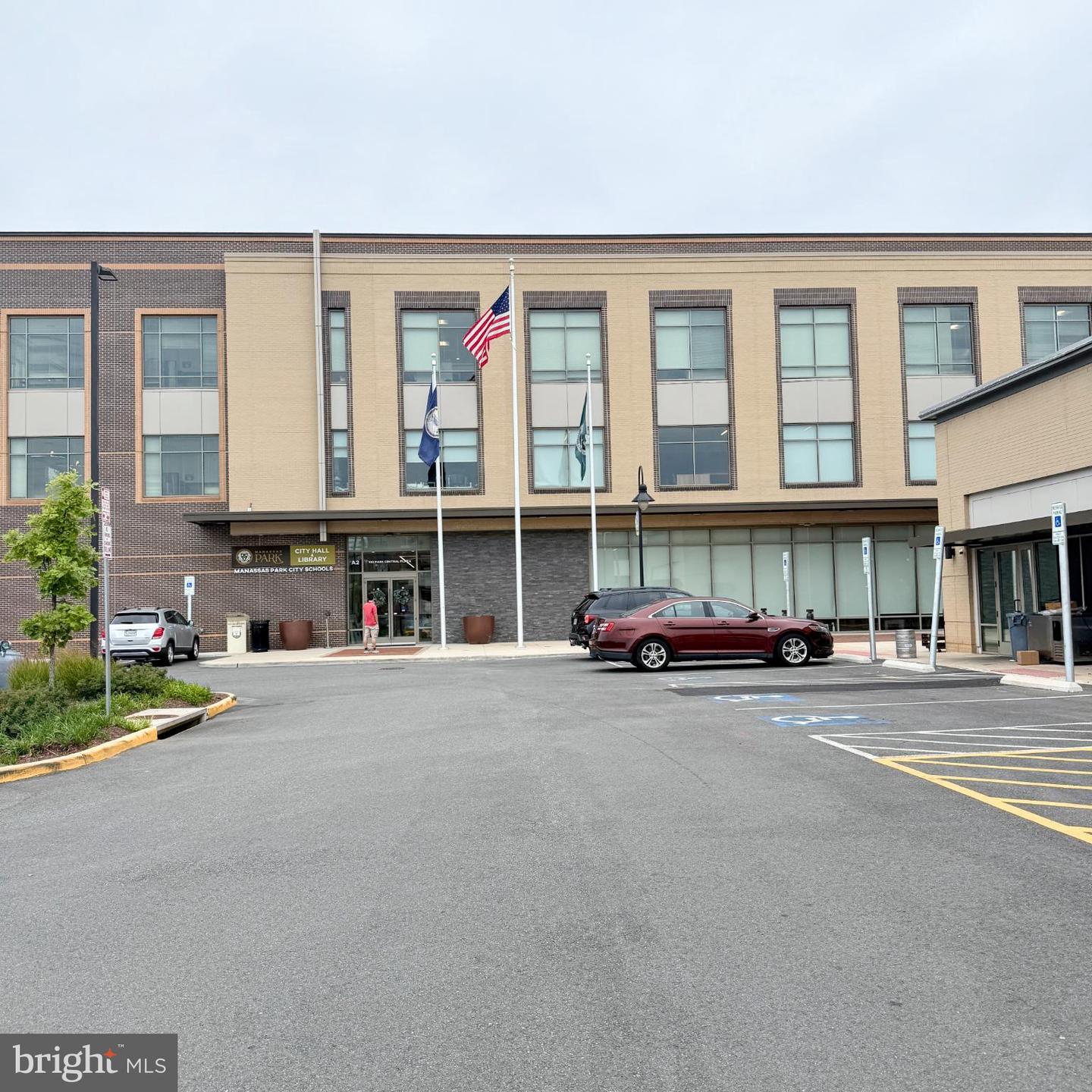 516 TASSITA LN, MANASSAS PARK, Virginia 20111, 2 Bedrooms Bedrooms, 5 Rooms Rooms,2 BathroomsBathrooms,Residential,For sale,516 TASSITA LN,VAMP2003258 MLS # VAMP2003258