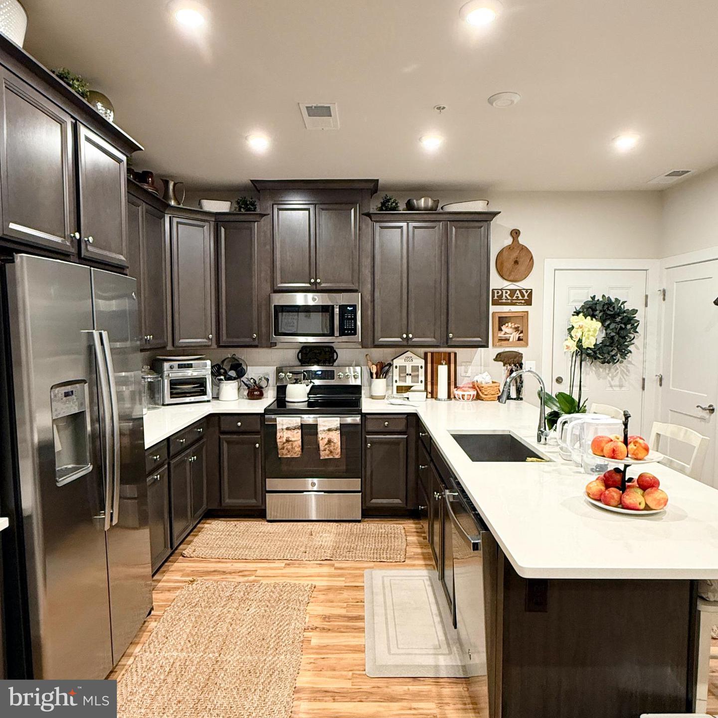 516 TASSITA LN, MANASSAS PARK, Virginia 20111, 2 Bedrooms Bedrooms, 5 Rooms Rooms,2 BathroomsBathrooms,Residential,For sale,516 TASSITA LN,VAMP2003258 MLS # VAMP2003258