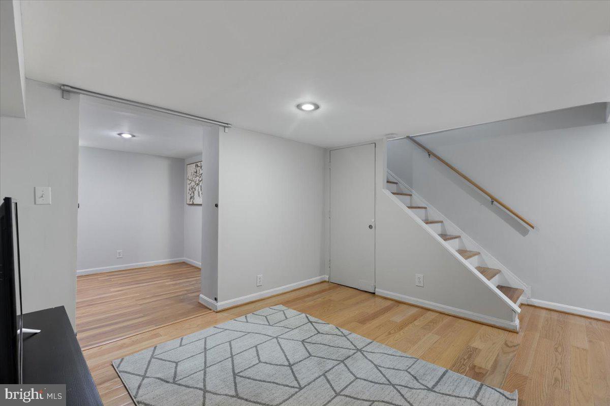 4825 27TH RD S, ARLINGTON, Virginia 22206, 2 Bedrooms Bedrooms, ,2 BathroomsBathrooms,Residential,For sale,4825 27TH RD S,VAAR2062628 MLS # VAAR2062628