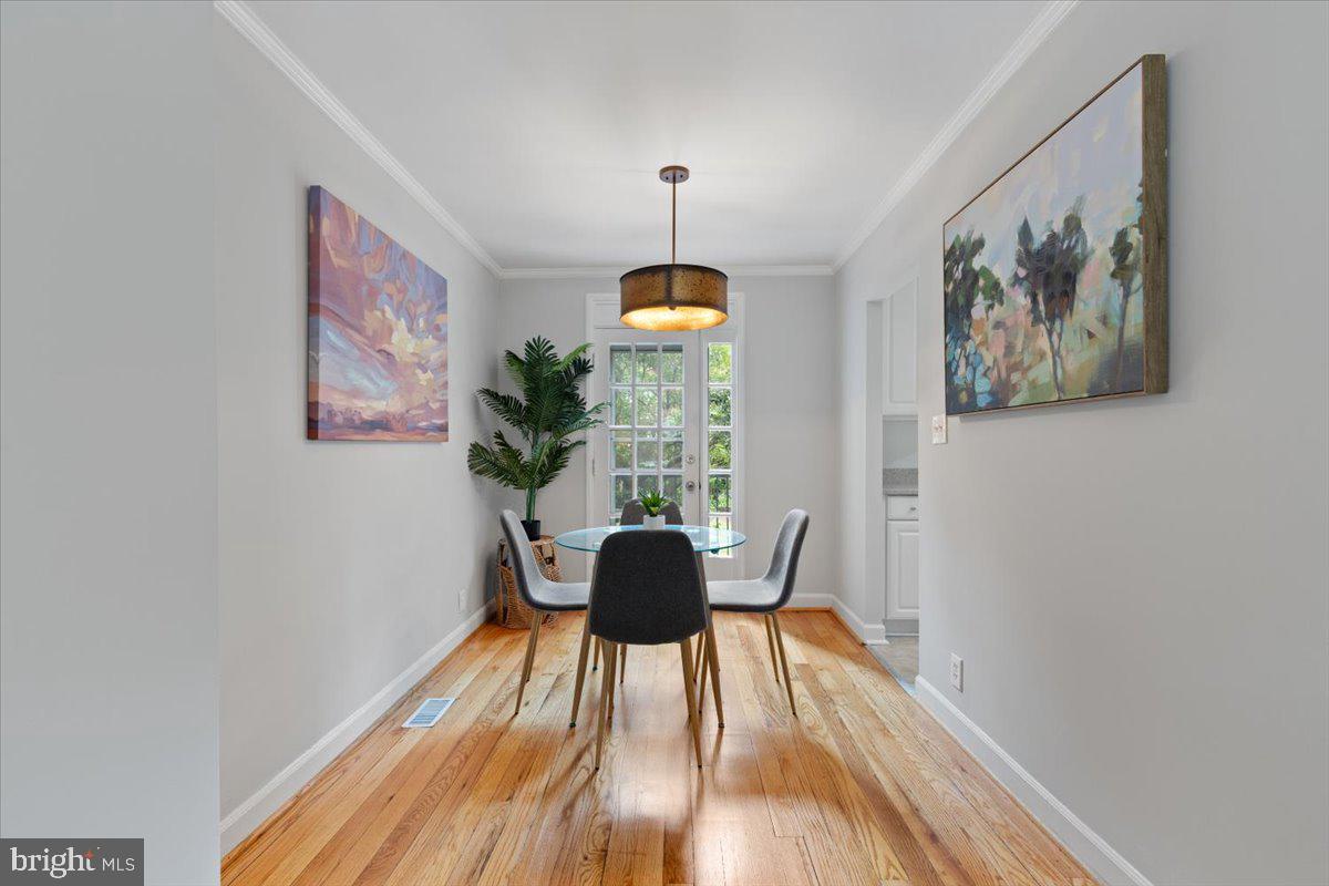 4825 27TH RD S, ARLINGTON, Virginia 22206, 2 Bedrooms Bedrooms, ,2 BathroomsBathrooms,Residential,For sale,4825 27TH RD S,VAAR2062628 MLS # VAAR2062628