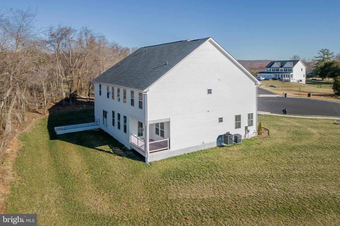6748 HIGHLANDER CT, WARRENTON, Virginia 20187, 6 Bedrooms Bedrooms, ,4 BathroomsBathrooms,Residential,For sale,6748 HIGHLANDER CT,VAFQ2018006 MLS # VAFQ2018006