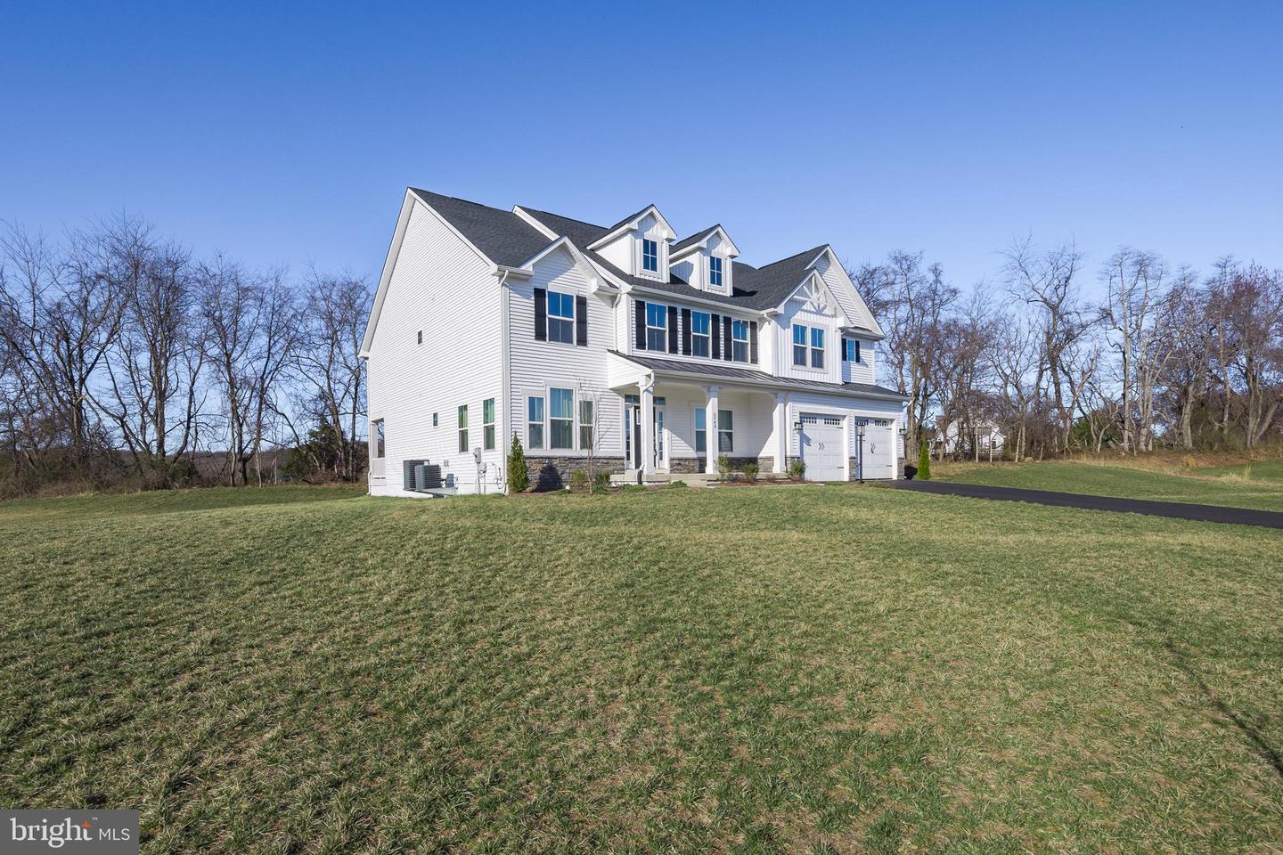 6748 HIGHLANDER CT, WARRENTON, Virginia 20187, 6 Bedrooms Bedrooms, ,4 BathroomsBathrooms,Residential,For sale,6748 HIGHLANDER CT,VAFQ2018006 MLS # VAFQ2018006