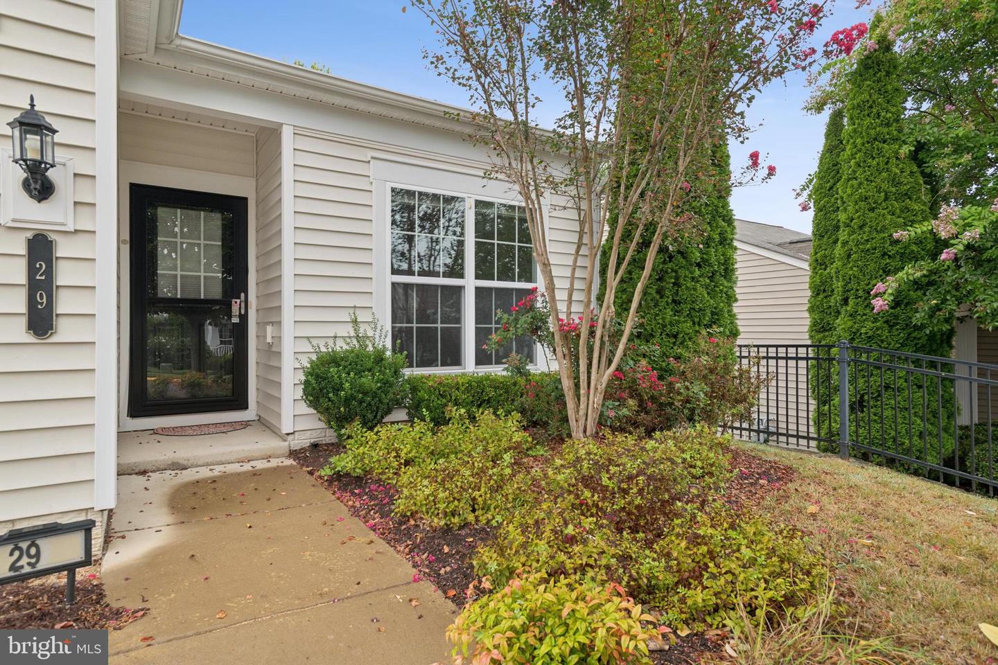 29 LUDINGTON LN, FREDERICKSBURG, Virginia 22406, 2 Bedrooms Bedrooms, 10 Rooms Rooms,2 BathroomsBathrooms,Residential,For sale,29 LUDINGTON LN,VAST2042058 MLS # VAST2042058