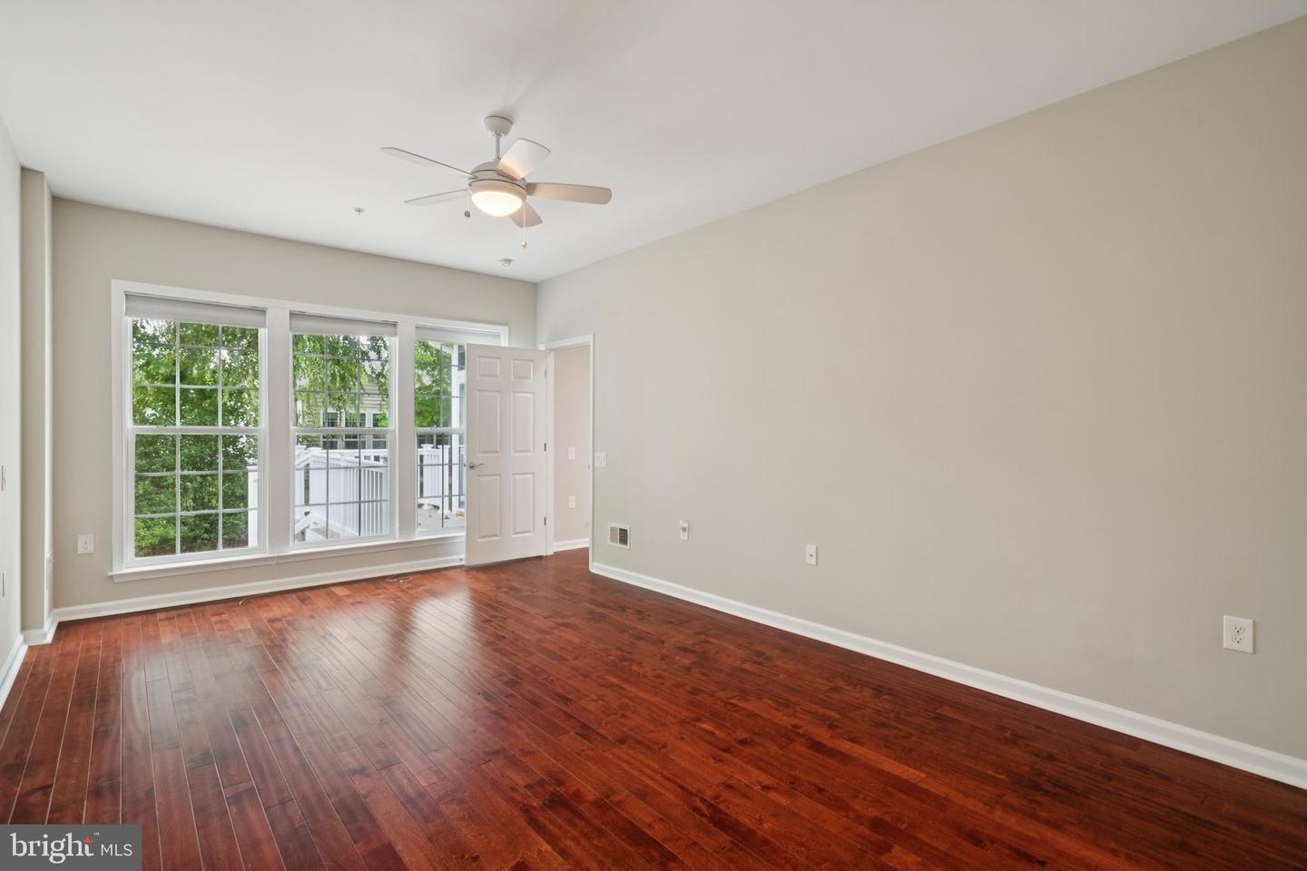 29 LUDINGTON LN, FREDERICKSBURG, Virginia 22406, 2 Bedrooms Bedrooms, 10 Rooms Rooms,2 BathroomsBathrooms,Residential,For sale,29 LUDINGTON LN,VAST2042058 MLS # VAST2042058