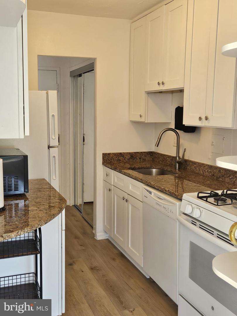 1210 N TAFT ST #710, ARLINGTON, Virginia 22201, 1 Bedroom Bedrooms, ,1 BathroomBathrooms,Residential,For sale,1210 N TAFT ST #710,VAAR2062622 MLS # VAAR2062622