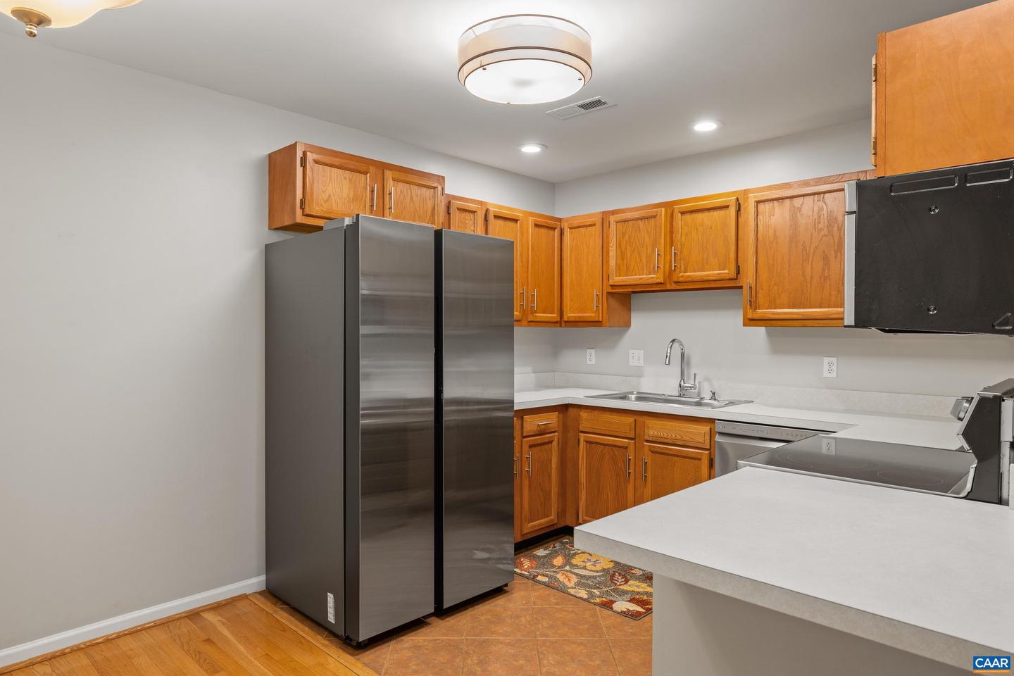 1694 ROYAL OAK CT, CHARLOTTESVILLE, Virginia 22902, 3 Bedrooms Bedrooms, ,2 BathroomsBathrooms,Residential,For sale,1694 ROYAL OAK CT,668135 MLS # 668135