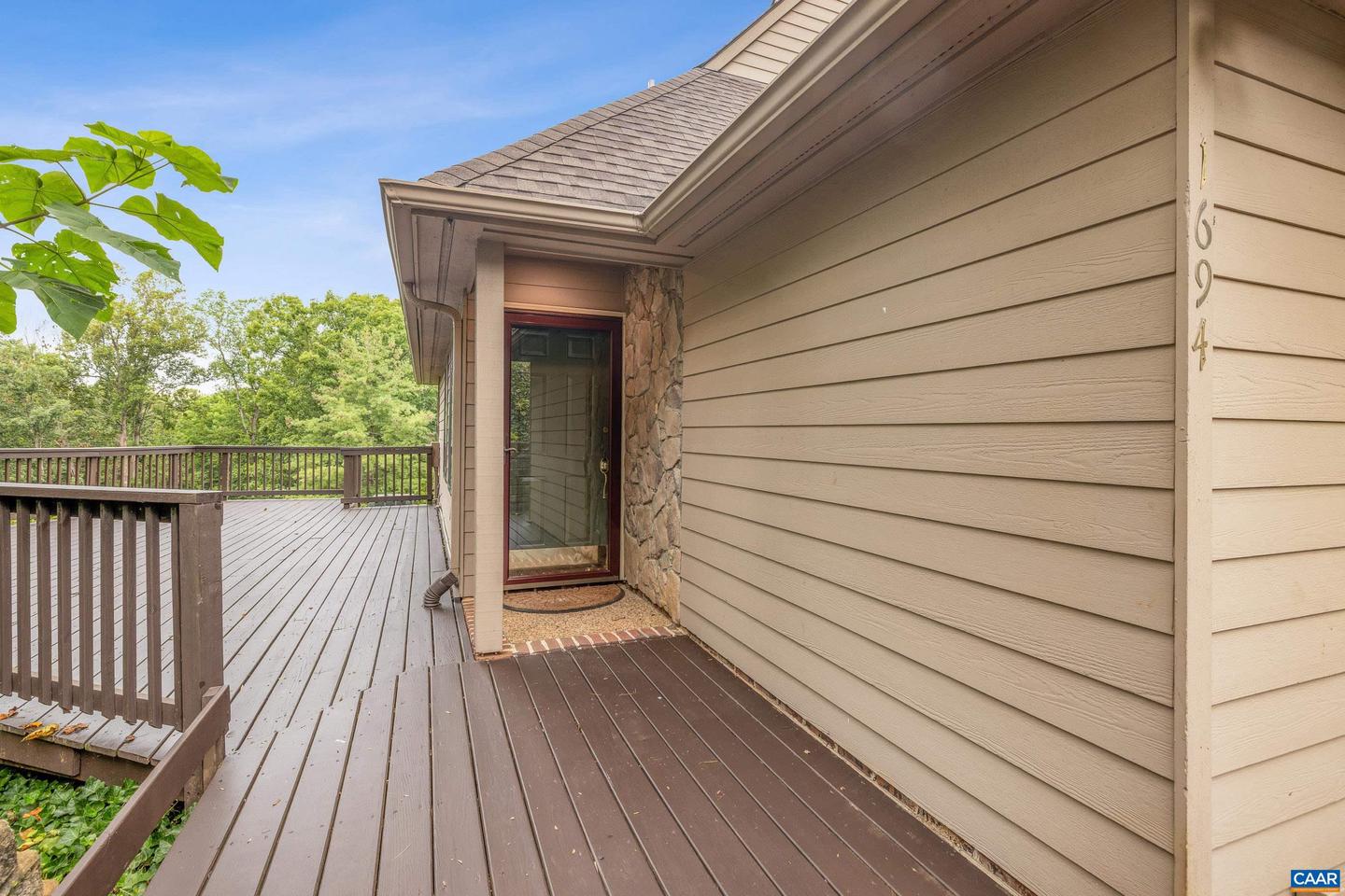 1694 ROYAL OAK CT, CHARLOTTESVILLE, Virginia 22902, 3 Bedrooms Bedrooms, ,2 BathroomsBathrooms,Residential,For sale,1694 ROYAL OAK CT,668135 MLS # 668135