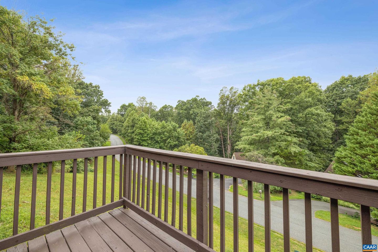 1694 ROYAL OAK CT, CHARLOTTESVILLE, Virginia 22902, 3 Bedrooms Bedrooms, ,2 BathroomsBathrooms,Residential,For sale,1694 ROYAL OAK CT,668135 MLS # 668135