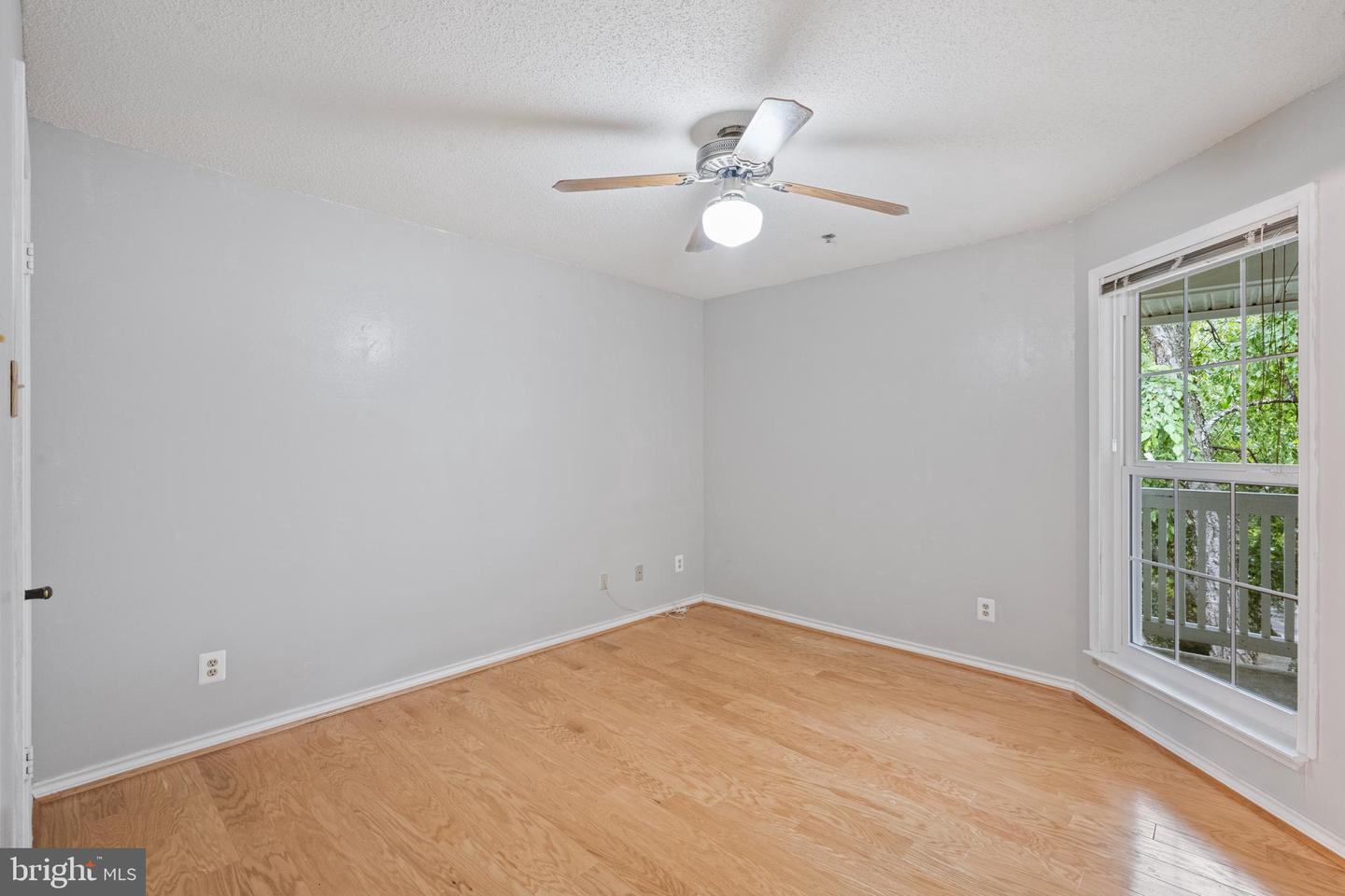 1504 LINCOLN WAY #404, MCLEAN, Virginia 22102, 1 Bedroom Bedrooms, ,1 BathroomBathrooms,Residential,For sale,1504 LINCOLN WAY #404,VAFX2262894 MLS # VAFX2262894