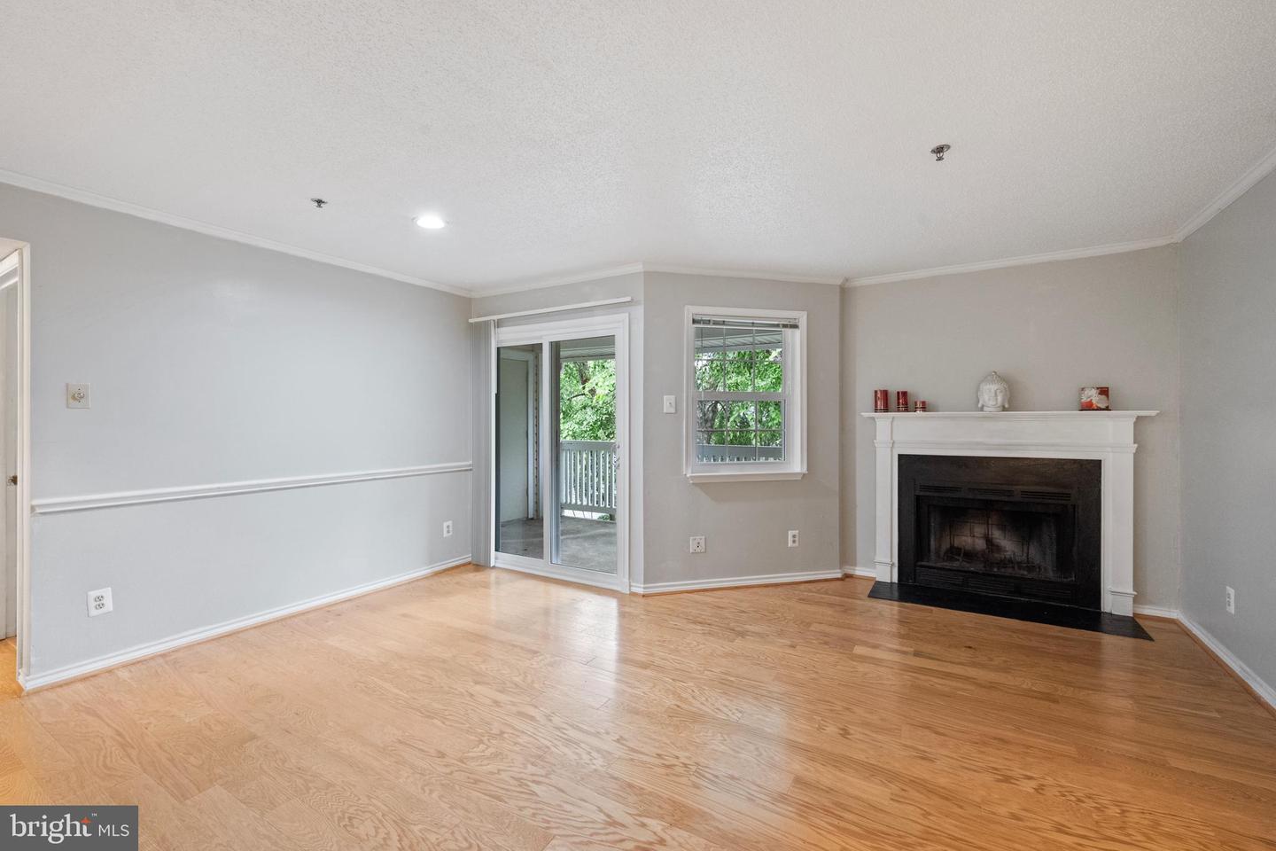 1504 LINCOLN WAY #404, MCLEAN, Virginia 22102, 1 Bedroom Bedrooms, ,1 BathroomBathrooms,Residential,For sale,1504 LINCOLN WAY #404,VAFX2262894 MLS # VAFX2262894