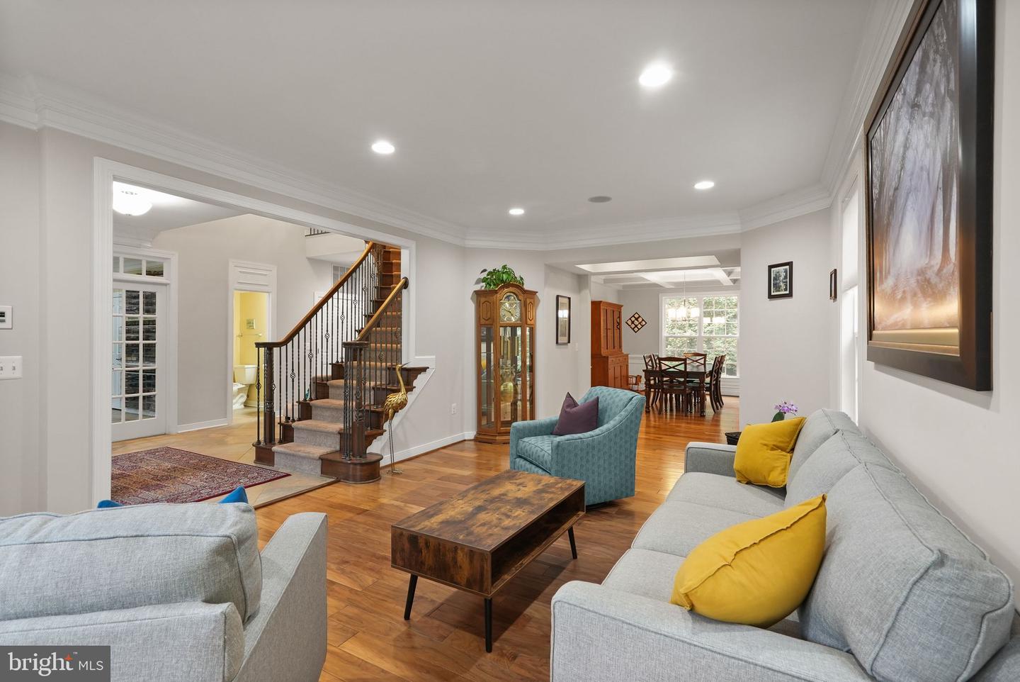 32 PINEWOOD RD, FREDERICKSBURG, Virginia 22405, 5 Bedrooms Bedrooms, ,5 BathroomsBathrooms,Residential,For sale,32 PINEWOOD RD,VAST2042072 MLS # VAST2042072