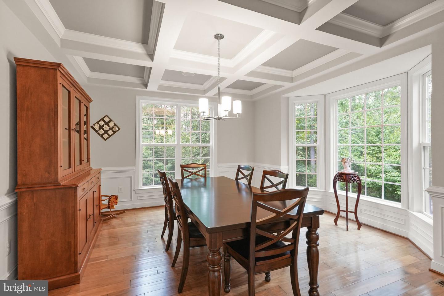 32 PINEWOOD RD, FREDERICKSBURG, Virginia 22405, 5 Bedrooms Bedrooms, ,5 BathroomsBathrooms,Residential,For sale,32 PINEWOOD RD,VAST2042072 MLS # VAST2042072